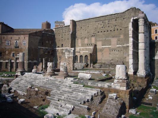 Immagine news Al foro di Augusto con Piero Angela